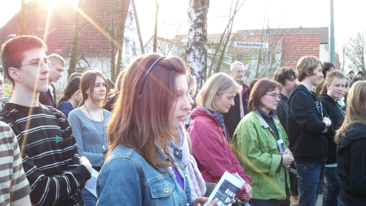 Dekanatsjugendkreuzweg „Siehst du mich?“ Leimersheim (3. April 2009)  Tim Röther und Christian Liebel fr Messdiener Leimersheim