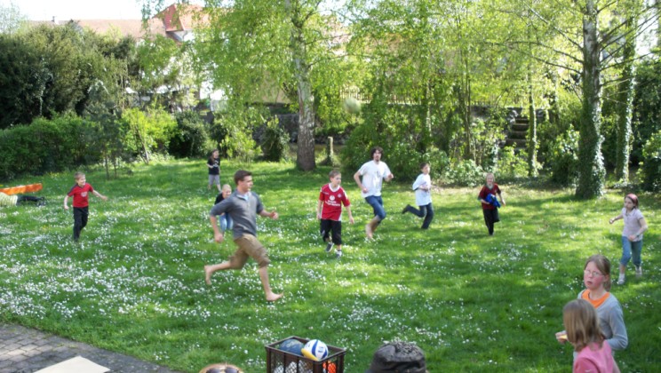 Gruppenstunden fanden über Jahrzehnte im WUB und seinem großen Garten statt